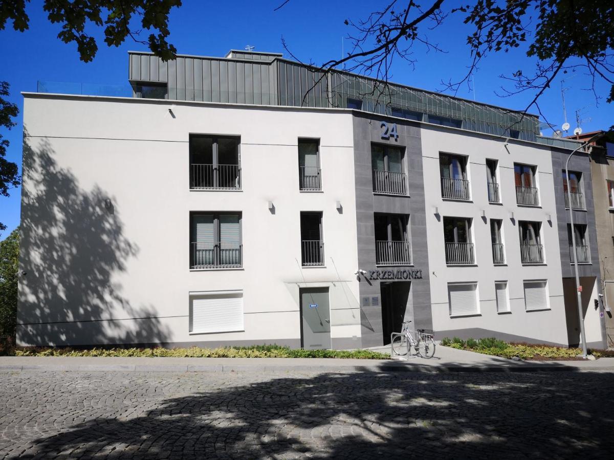 Green Hill Krasków Exterior foto